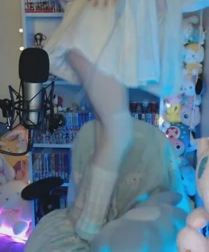 Skymi Chan OnlyFans Leaked Free Thumbnail Picture - #5uWT7owonX