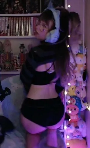 Skymi Chan OnlyFans Leaked Free Thumbnail Picture - #5zhEZNBXBN