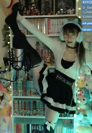 Skymi Chan OnlyFans Leaked Free Thumbnail Picture - #BgZB0gYEOA