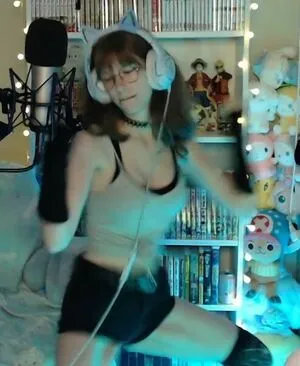 Skymi Chan OnlyFans Leaked Free Thumbnail Picture - #CFHs7Ftstw