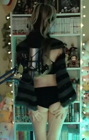 Skymi Chan OnlyFans Leaked Free Thumbnail Picture - #EKVyiolzKX