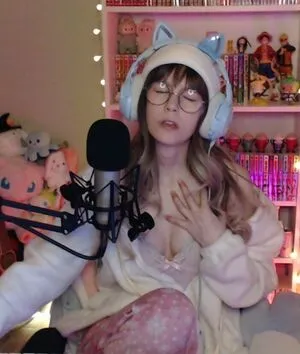 Skymi Chan OnlyFans Leaked Free Thumbnail Picture - #IUEK4ZMwMw