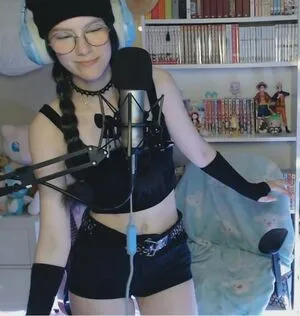 Skymi Chan OnlyFans Leaked Free Thumbnail Picture - #LHOswmG5IE