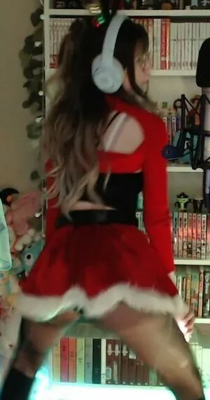 Skymi Chan OnlyFans Leaked Free Thumbnail Picture - #R6wSTyRXm8