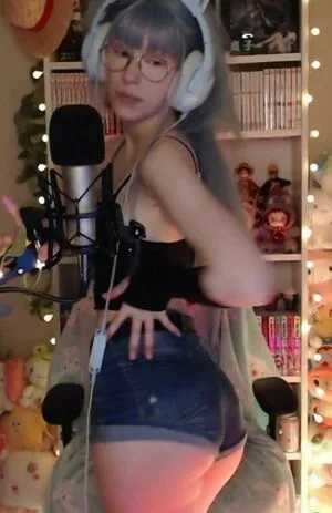 Skymi Chan OnlyFans Leaked Free Thumbnail Picture - #RmfX954heP