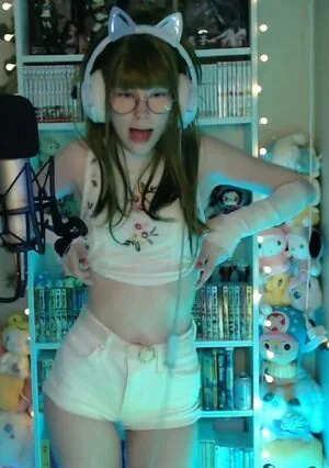 Skymi Chan OnlyFans Leaked Free Thumbnail Picture - #Tux5PVNr27