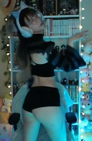 Skymi Chan OnlyFans Leaked Free Thumbnail Picture - #U3xJMUFCTu