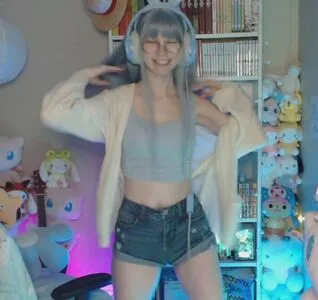Skymi Chan OnlyFans Leaked Free Thumbnail Picture - #V3T4eqYQ14
