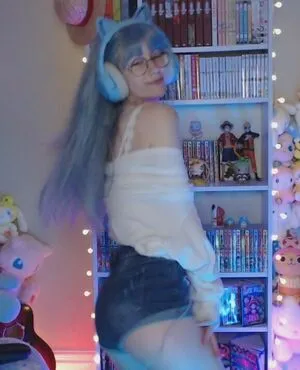 Skymi Chan OnlyFans Leaked Free Thumbnail Picture - #VvEKJF1Azs
