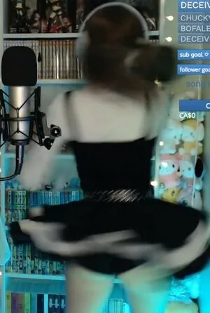 Skymi Chan OnlyFans Leaked Free Thumbnail Picture - #cfOmaYSurc
