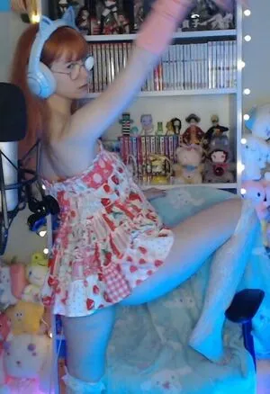 Skymi Chan OnlyFans Leaked Free Thumbnail Picture - #i0MrLzKPPH