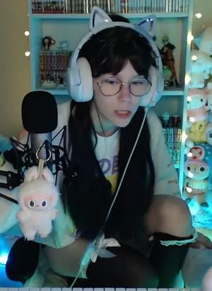 Skymi Chan OnlyFans Leaked Free Thumbnail Picture - #moMSOA5Dn4