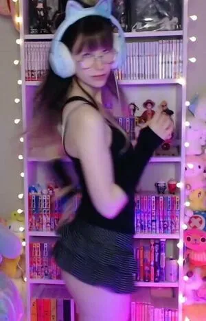 Skymi Chan OnlyFans Leaked Free Thumbnail Picture - #tfAejdEpS2