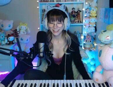 Skymi Chan OnlyFans Leaked Free Thumbnail Picture - #wq2NnoqOfk