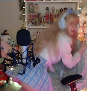 Skymi Chan OnlyFans Leaked Free Thumbnail Picture - #x9Xlzj23Vd