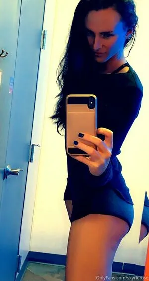 Skyrierose OnlyFans Leaked Free Thumbnail Picture - #AIfDRyEoPh