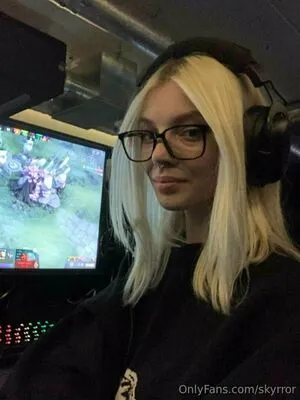 Skyrror OnlyFans Leaked Free Thumbnail Picture - #a2OacFfGmf