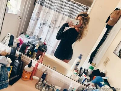 Skyyleee OnlyFans Leaked Free Thumbnail Picture - #FK3qxKLahH