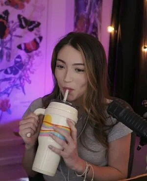 Skyytea OnlyFans Leaked Free Thumbnail Picture - #1a9UjbDPO4