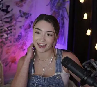 Skyytea OnlyFans Leaked Free Thumbnail Picture - #2s0ndljq2R