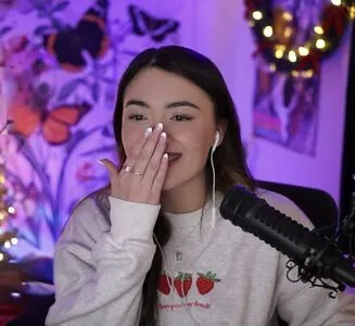 Skyytea OnlyFans Leaked Free Thumbnail Picture - #4ndFvqKQLn