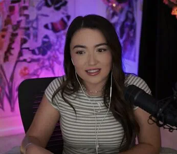 Skyytea OnlyFans Leaked Free Thumbnail Picture - #6i4FlQtgn4