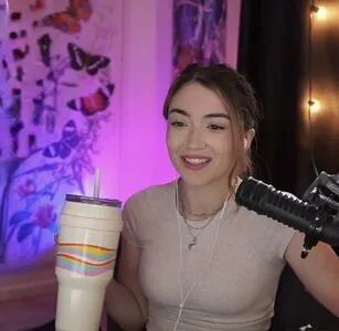 Skyytea OnlyFans Leaked Free Thumbnail Picture - #7eti8DGohu