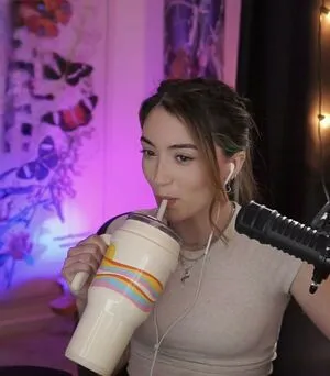 Skyytea OnlyFans Leaked Free Thumbnail Picture - #KtM4y3vrqf