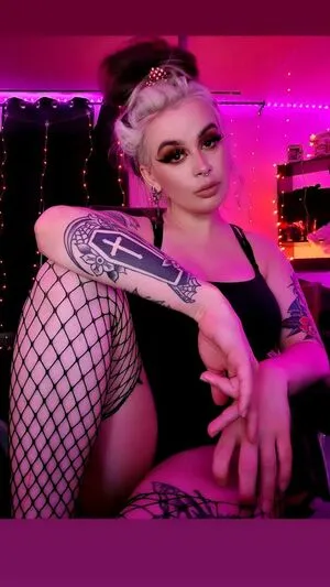 Slashleyreacts OnlyFans Leaked Free Thumbnail Picture - #Cp4ENbjWl4