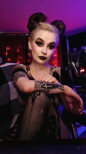 Slashleyreacts OnlyFans Leaked Free Thumbnail Picture - #a8EVuAXWjs