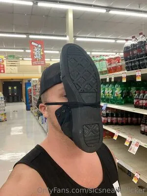 Slcsneakerlicker OnlyFans Leaked Free Thumbnail Picture - #2BDv6SZsnD