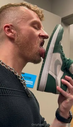 Slcsneakerlicker OnlyFans Leaked Free Thumbnail Picture - #YI0QYzZ7ZV
