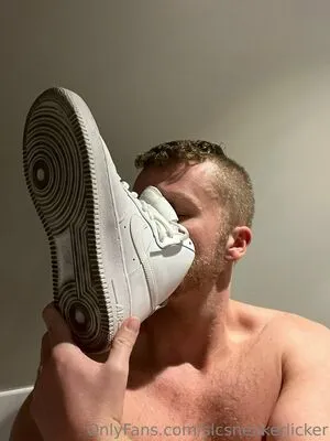 Slcsneakerlicker OnlyFans Leaked Free Thumbnail Picture - #hxDfKORBlz