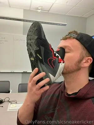 Slcsneakerlicker OnlyFans Leaked Free Thumbnail Picture - #m86BGeu6cA