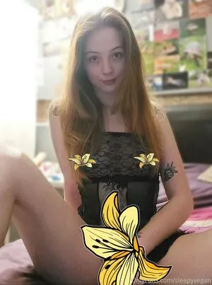sleepyvegan OnlyFans Leaked Free Thumbnail Picture - #QlmbGNPsfn