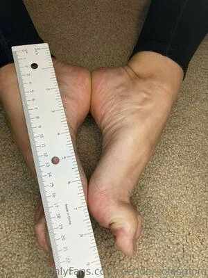 Slendersolesmom OnlyFans Leaked Free Thumbnail Picture - #3p6FQC3AQW