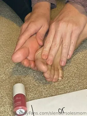 Slendersolesmom OnlyFans Leaked Free Thumbnail Picture - #DFwMgmN8xo