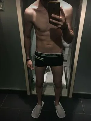 Slimboygr OnlyFans Leaked Free Thumbnail Picture - #d0vVWxEk77