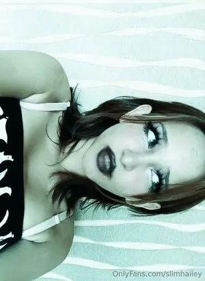 Slimhailey OnlyFans Leaked Free Thumbnail Picture - #ErwM3IklEt