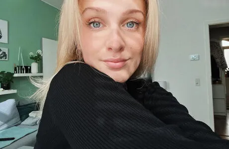 Slimladysashka OnlyFans Leaked Free Thumbnail Picture - #WjK8K1Wkmy