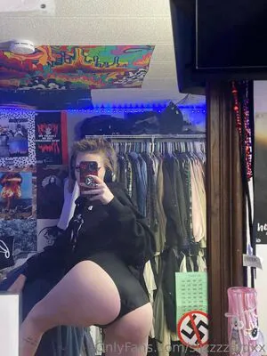 Slizzzzardxx OnlyFans Leaked Free Thumbnail Picture - #KooyeQs7mo
