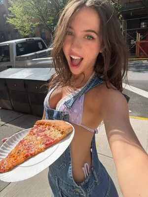 Sloan Bailey OnlyFans Leaked Free Thumbnail Picture - #LnLoaAWq6t