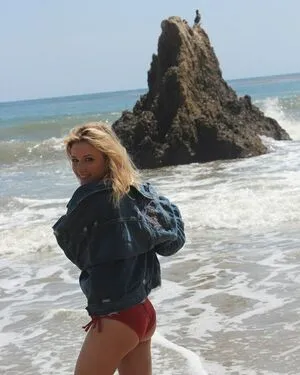 Sloane Avery OnlyFans Leaked Free Thumbnail Picture - #O9Cp19i4Hb