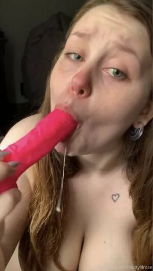 Sluttylilrose OnlyFans Leaked Free Thumbnail Picture - #pptiG0b7dF