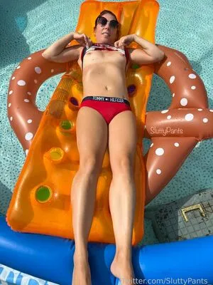 Sluttypants OnlyFans Leaked Free Thumbnail Picture - #AG1RYuBotz