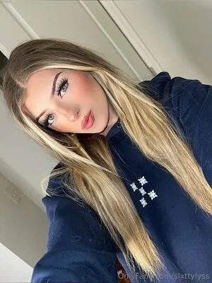Slxttylyss OnlyFans Leaked Free Thumbnail Picture - #zsxS16KZZX