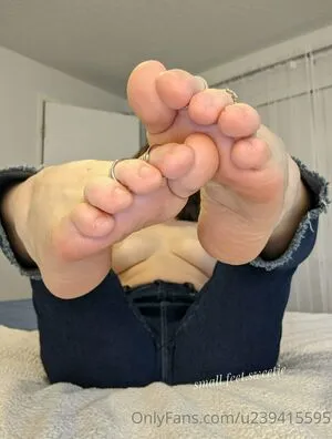 Small Feet Sweetie Vip OnlyFans Leaked Free Thumbnail Picture - #M1GRB387Jt