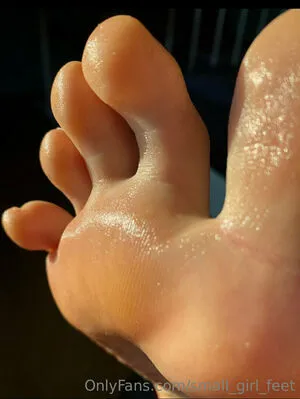 Small Girl Feet OnlyFans Leaked Free Thumbnail Picture - #2BI5U0RHlR