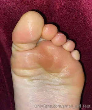 Small Girl Feet OnlyFans Leaked Free Thumbnail Picture - #pteBJ41NHP