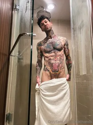 Small Hands OnlyFans Leaked Free Thumbnail Picture - #3ftWM0ldAq